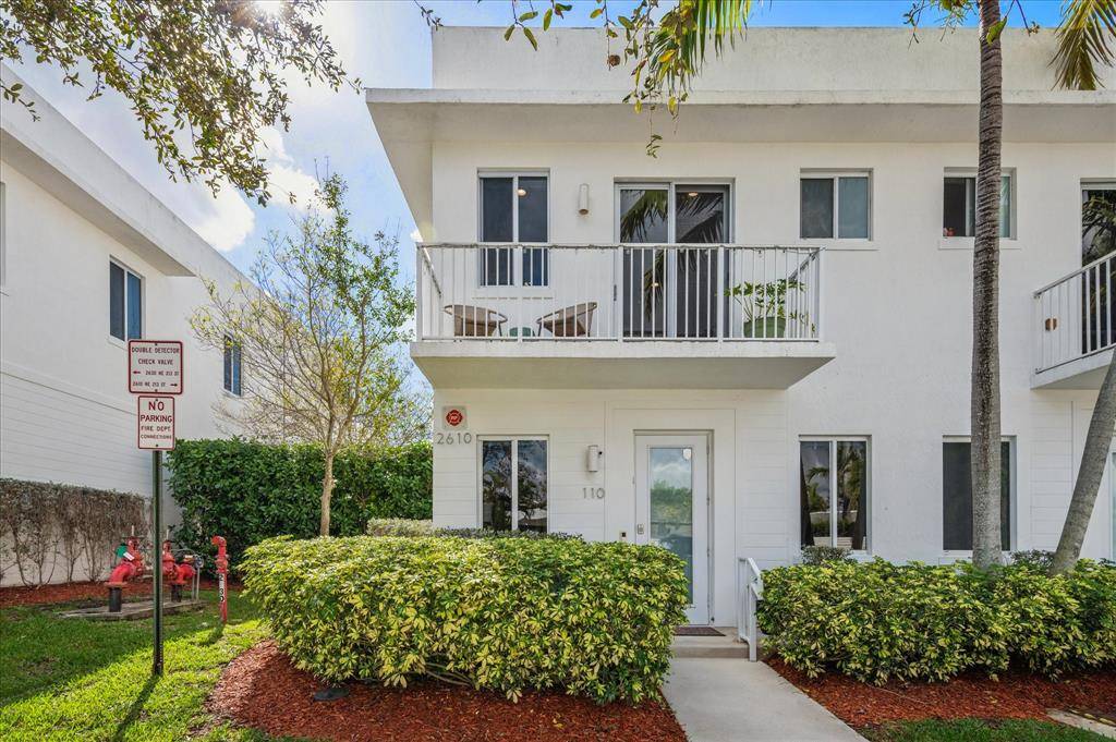 Miami, FL 33180,2610 NE 213th St #110