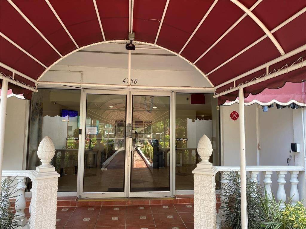 Lauderhill, FL 33313,4750 NW 22nd Ct #509