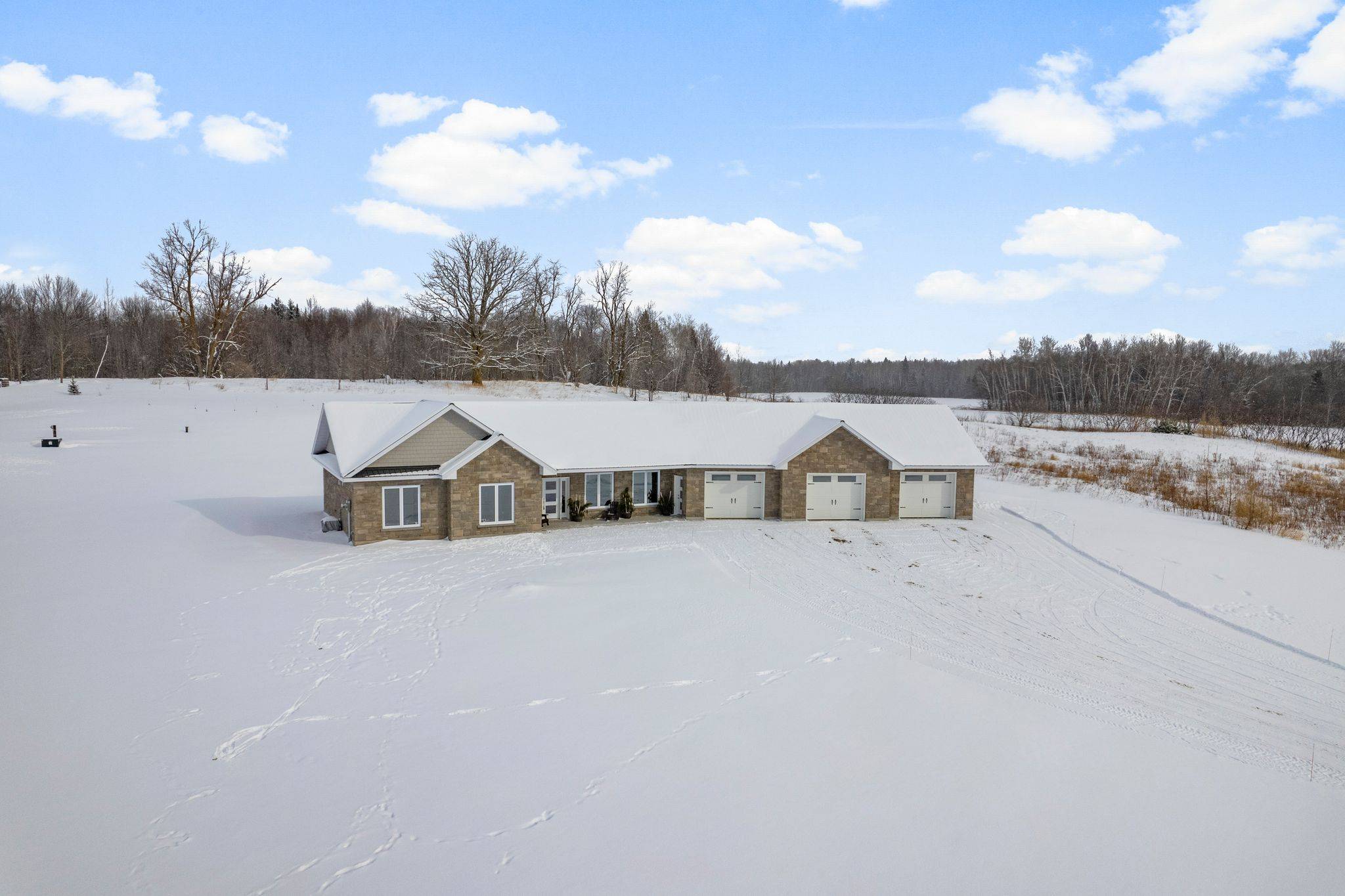 346 Foresters Falls RD, Whitewater Region, ON K0J 1K0