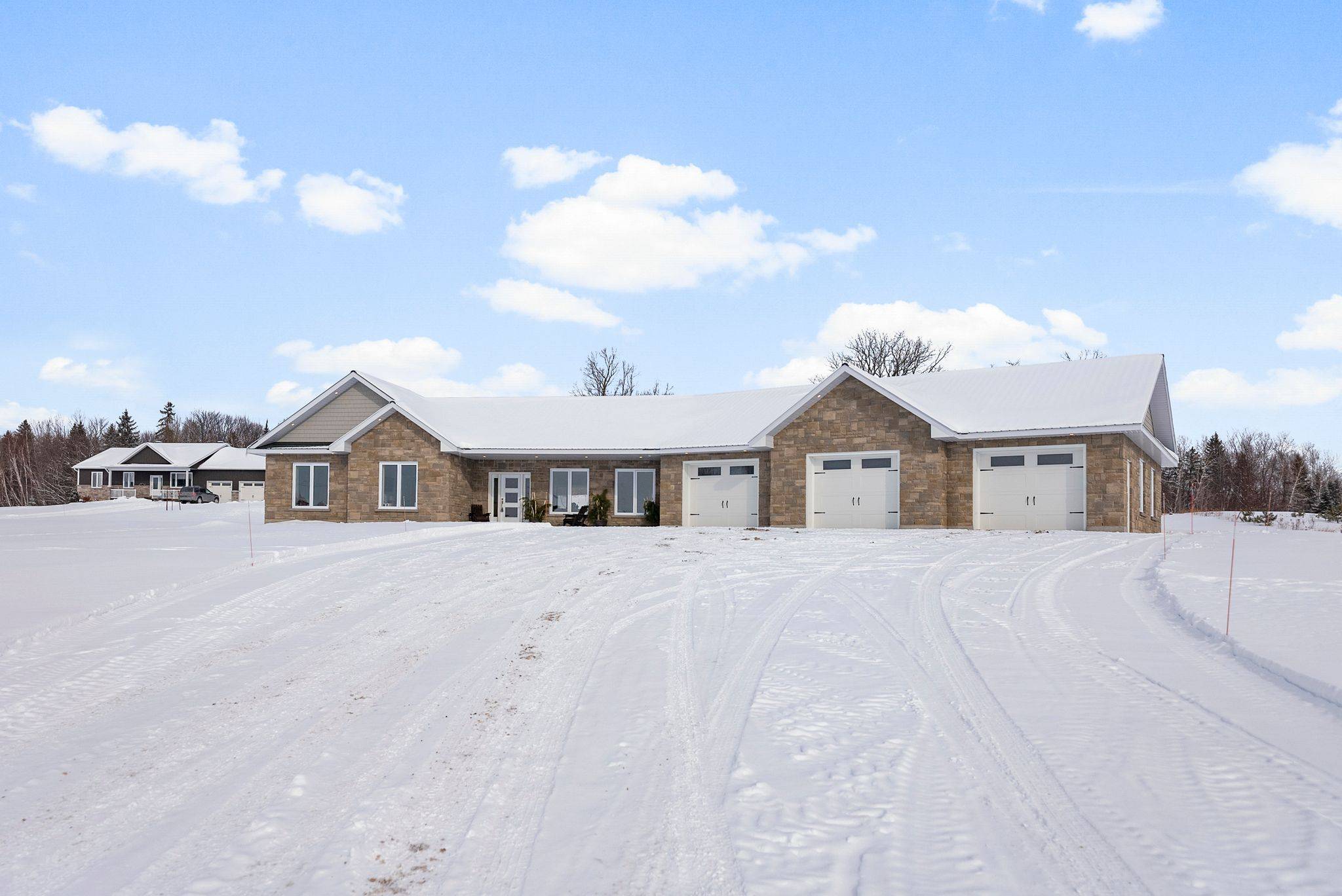 346 Foresters Falls RD, Whitewater Region, ON K0J 1K0