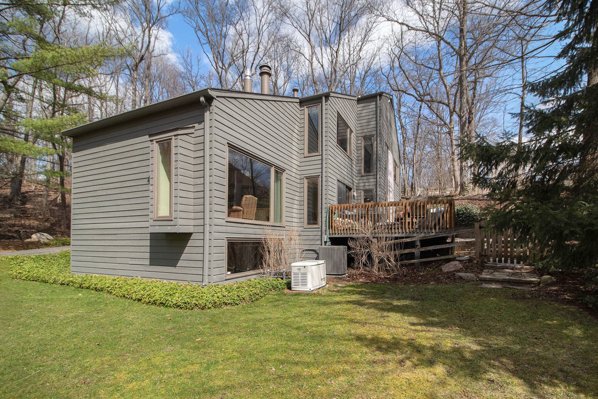 Ann Arbor, MI 48105,1200 Pepper Pike ST