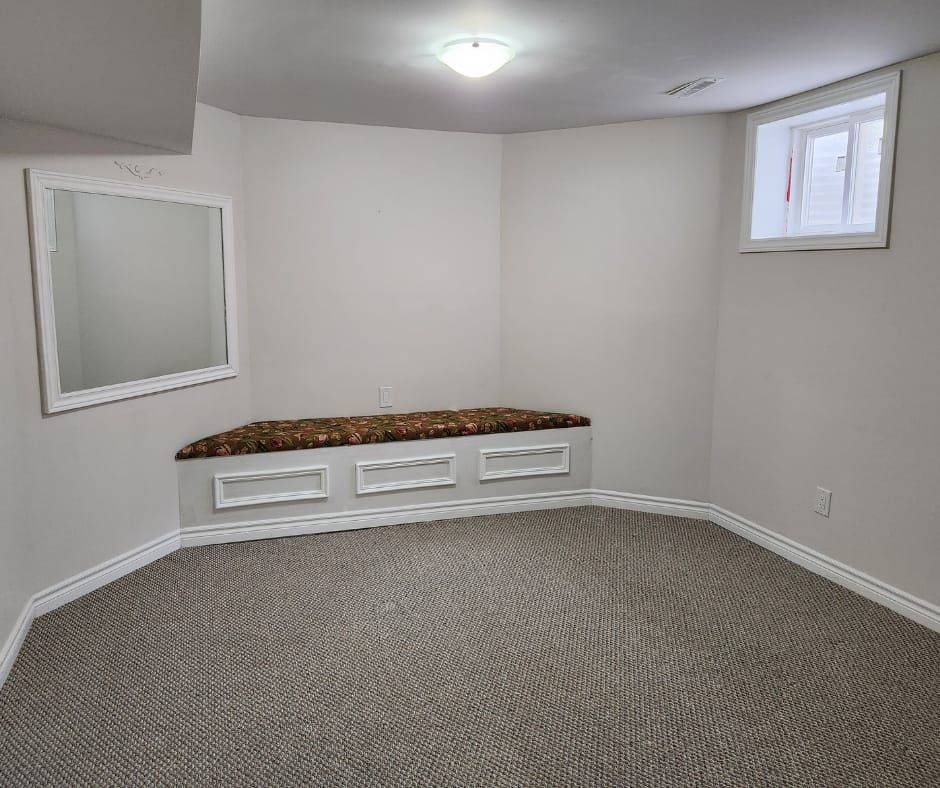 Brampton, ON L6Z 3M4,5 Inder Heights DR