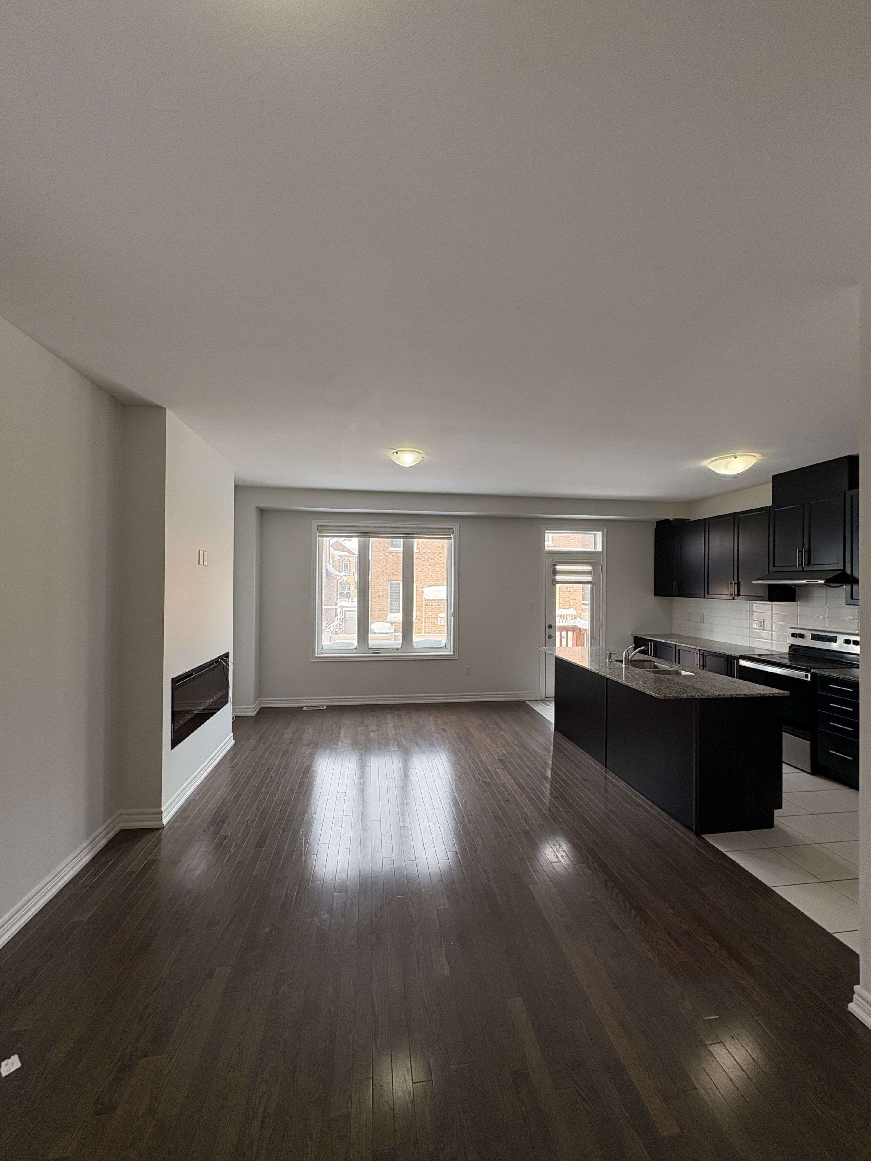 Brampton, ON L7A 5A7,84 Emerald Coast TRL