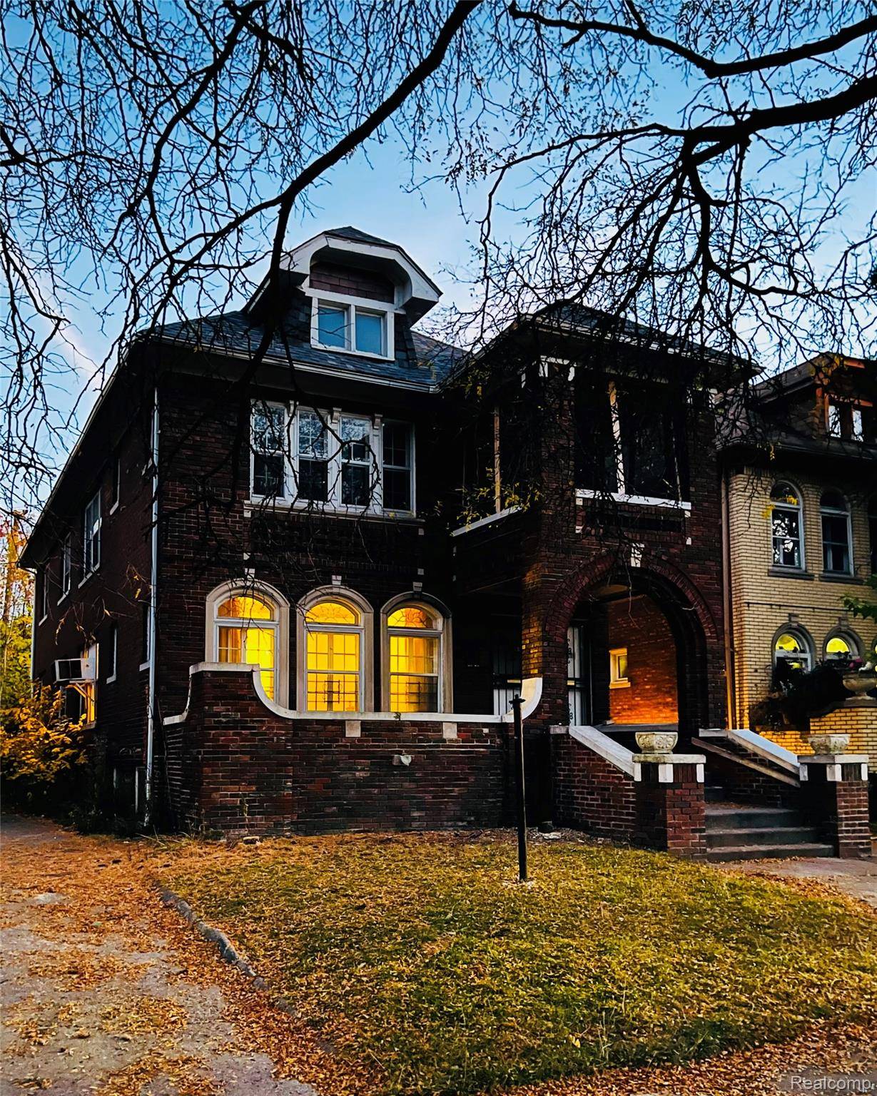 Detroit, MI 48238,2919 Fullerton ST