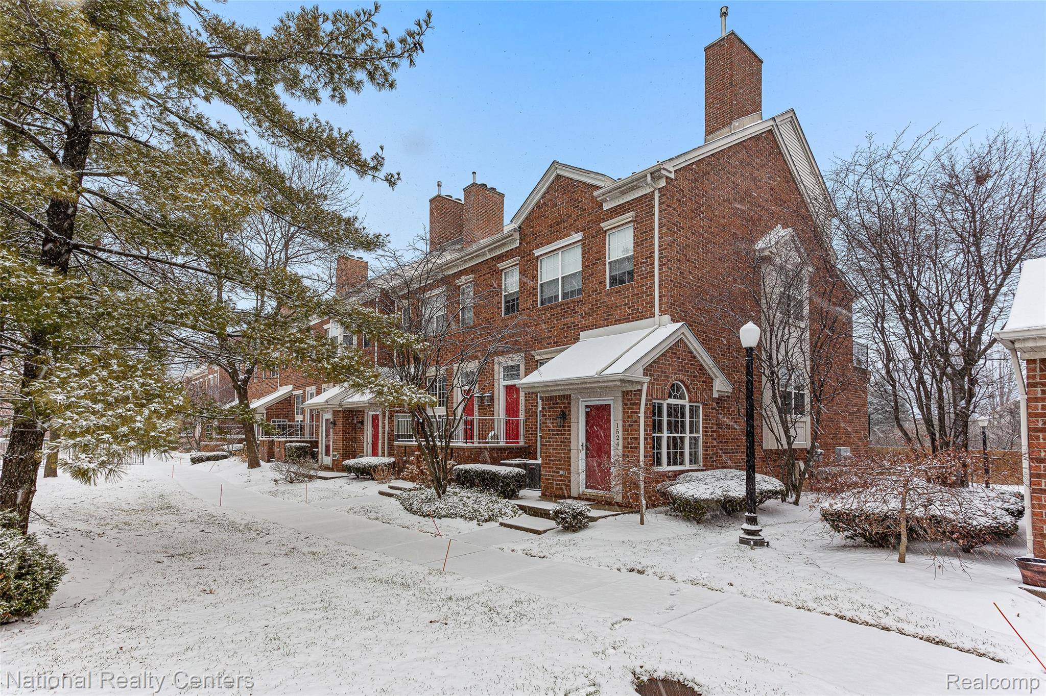 Royal Oak, MI 48067,1524 Maryland Club DR