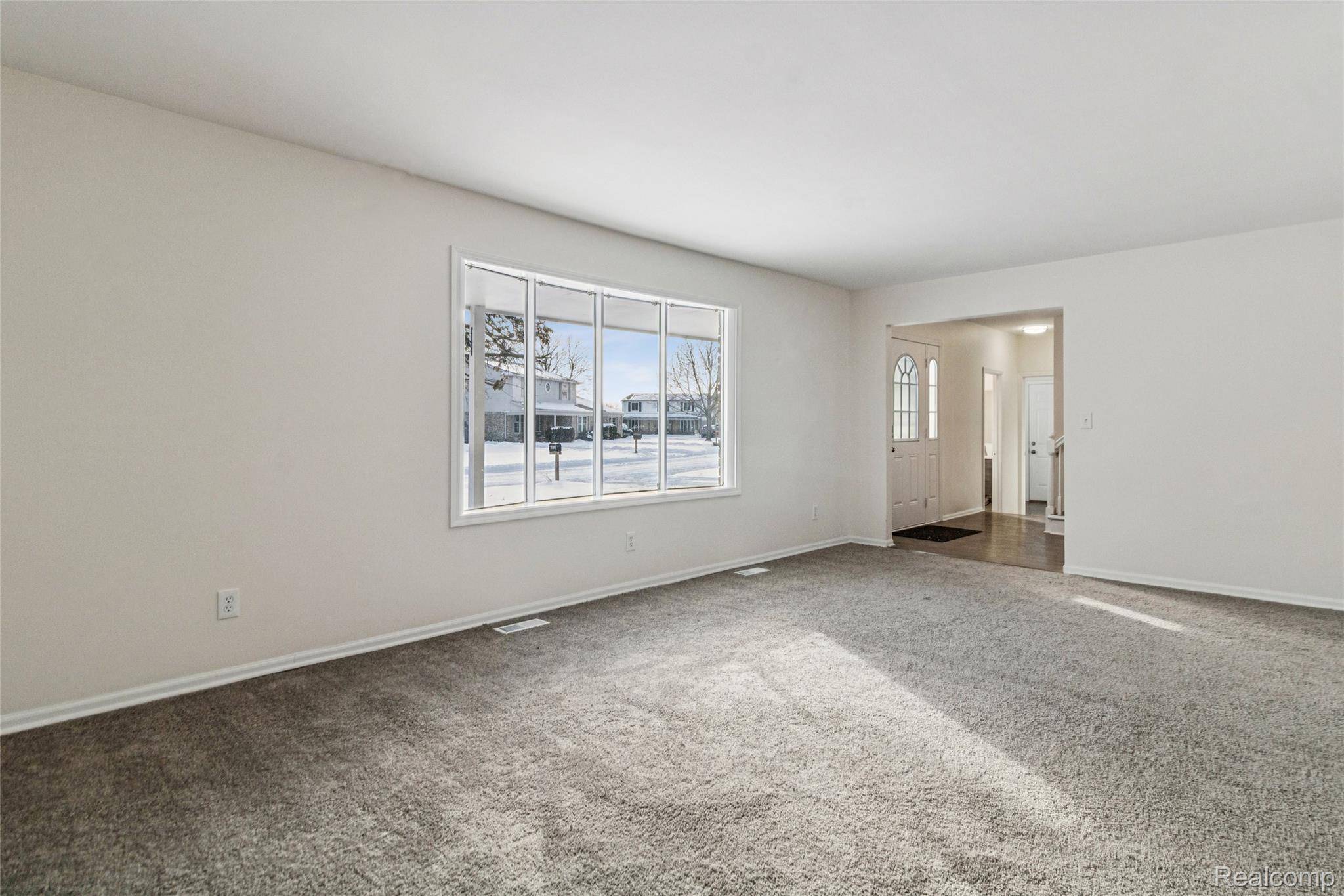 Clinton Township, MI 48038,39735 Bonnie CT