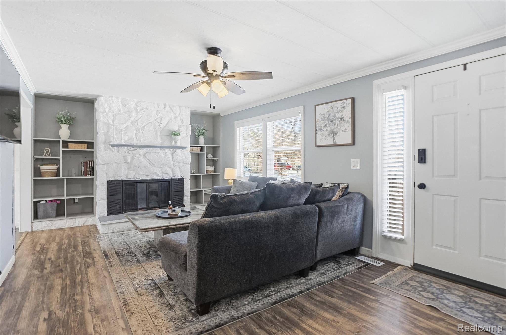 White Lake, MI 48383,4901 Lake Grove DR