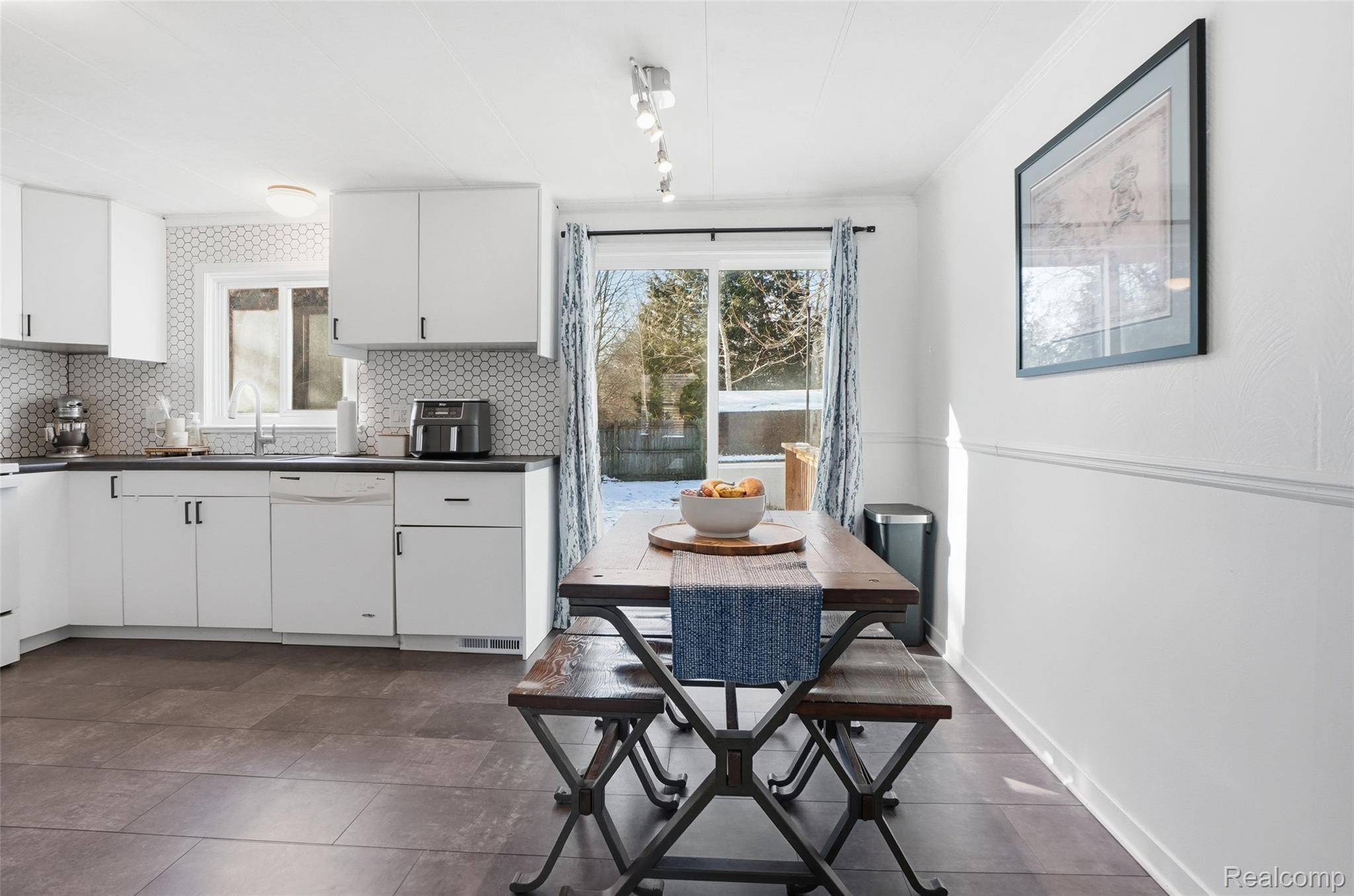 White Lake, MI 48383,4901 Lake Grove DR