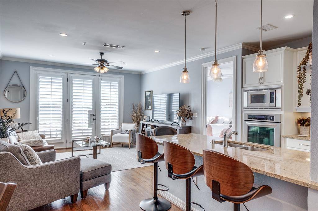 Dallas, TX 75225,8616 Turtle Creek Boulevard #319