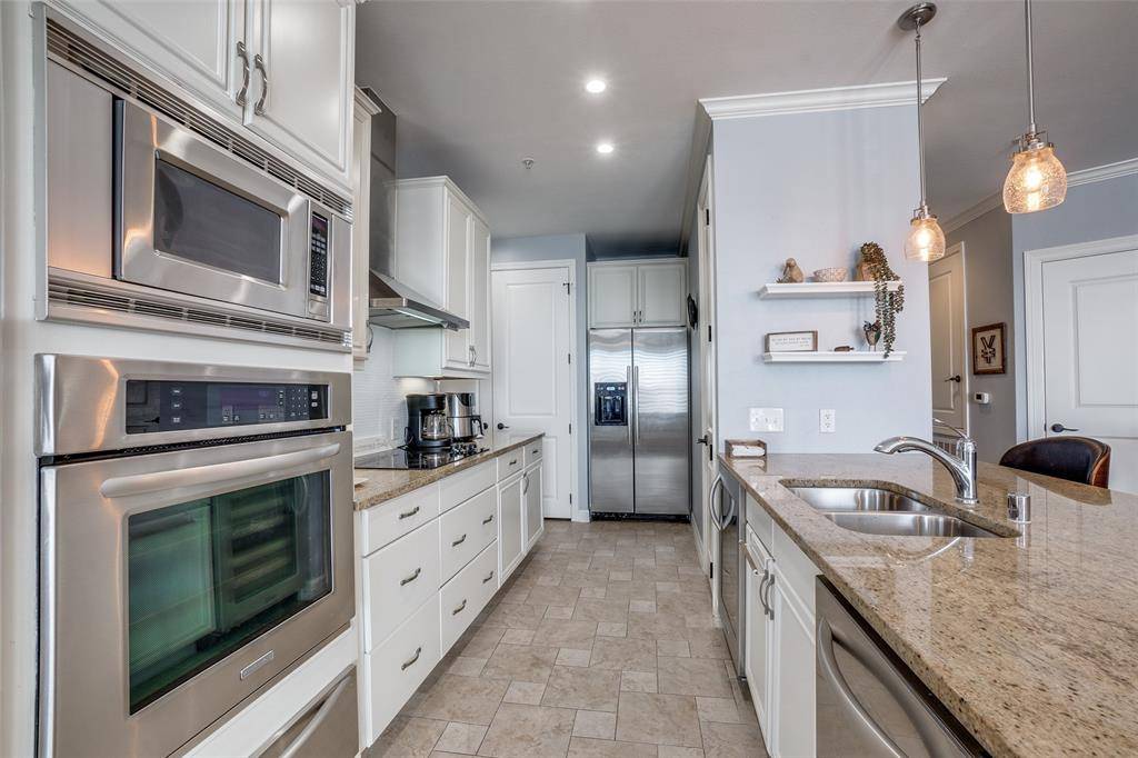 Dallas, TX 75225,8616 Turtle Creek Boulevard #319