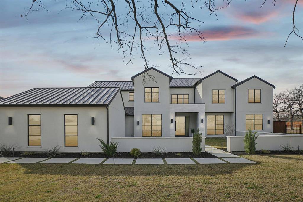 Southlake, TX 76092,310 Shady Oaks Drive