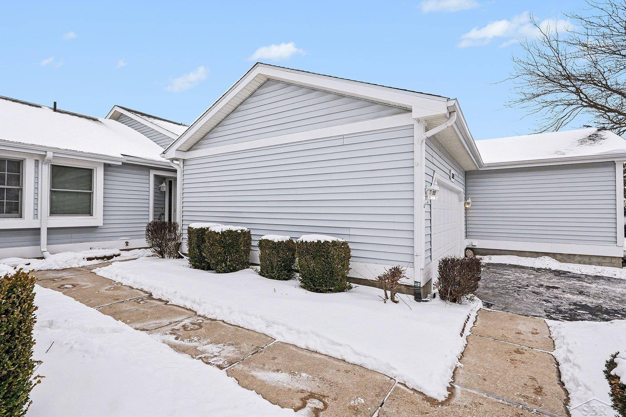 5779 Knoll CT, Saginaw Twp, MI 48603