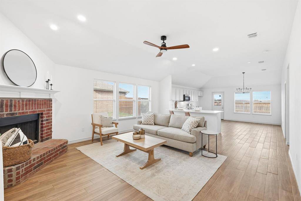 North Richland Hills, TX 76180,6948 Prairie Dawn Lane