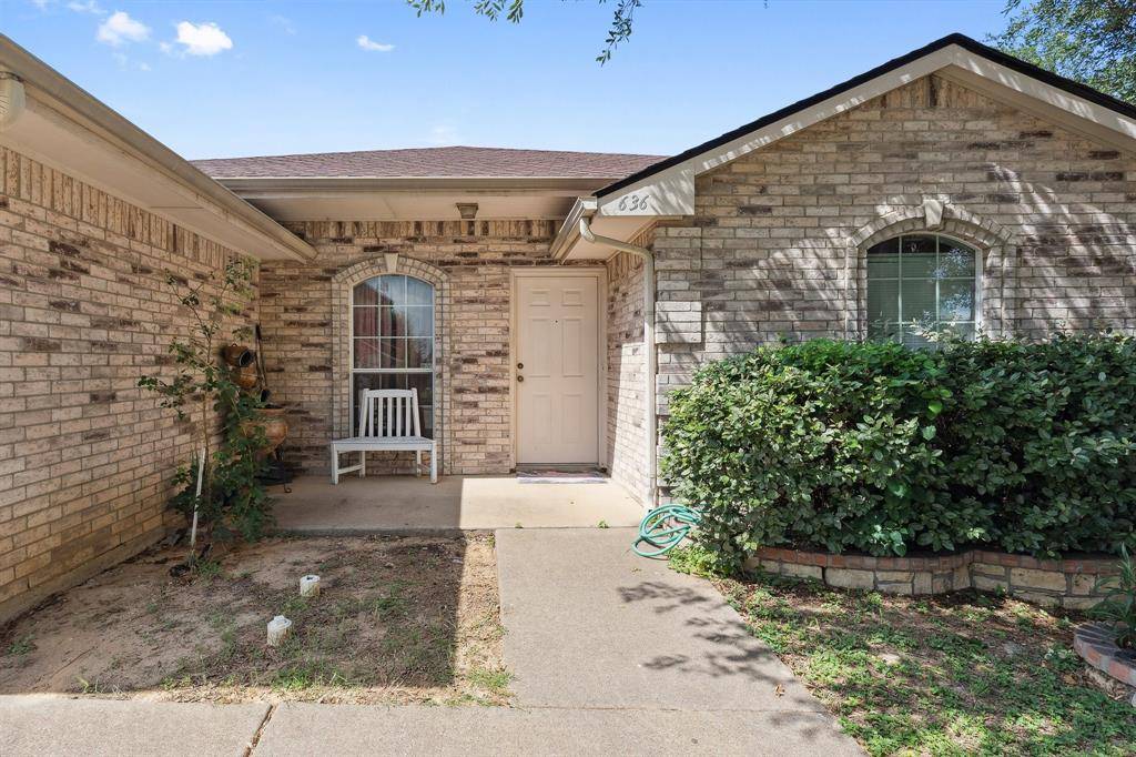636 Yarrow Circle, Dallas, TX 75217