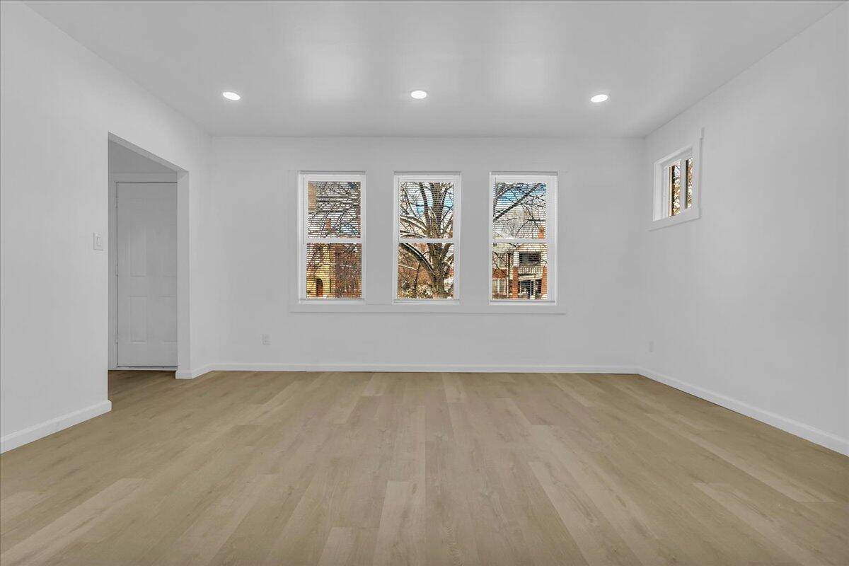 Detroit, MI 48238,2525 Leslie ST