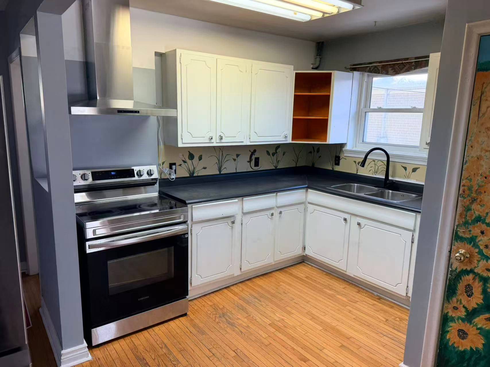 Richmond Hill, ON L4C 2V9,520 Lynett CRES