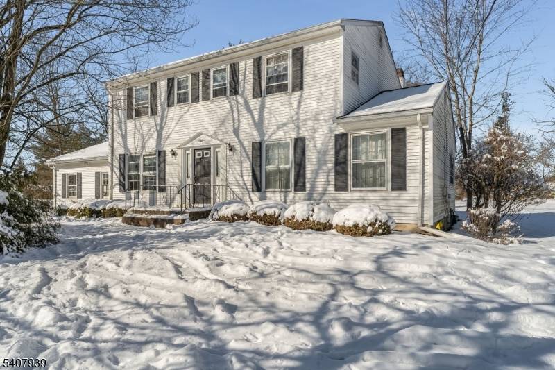 Raritan Twp., NJ 08822,3 Meadow Lark Ct
