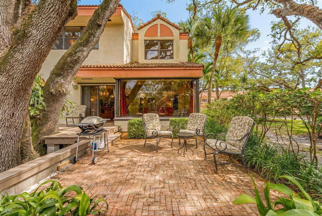 Hollywood, FL 33021,Address not disclosed