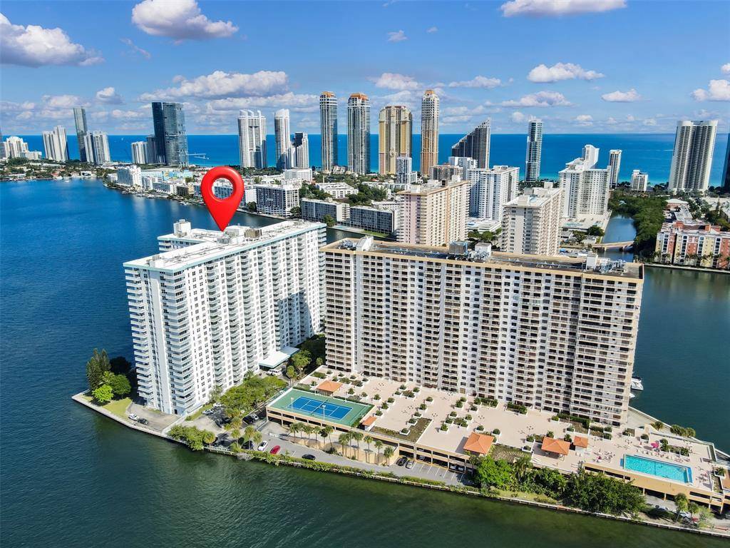Sunny Isles Beach, FL 33160,301 174th St #2202