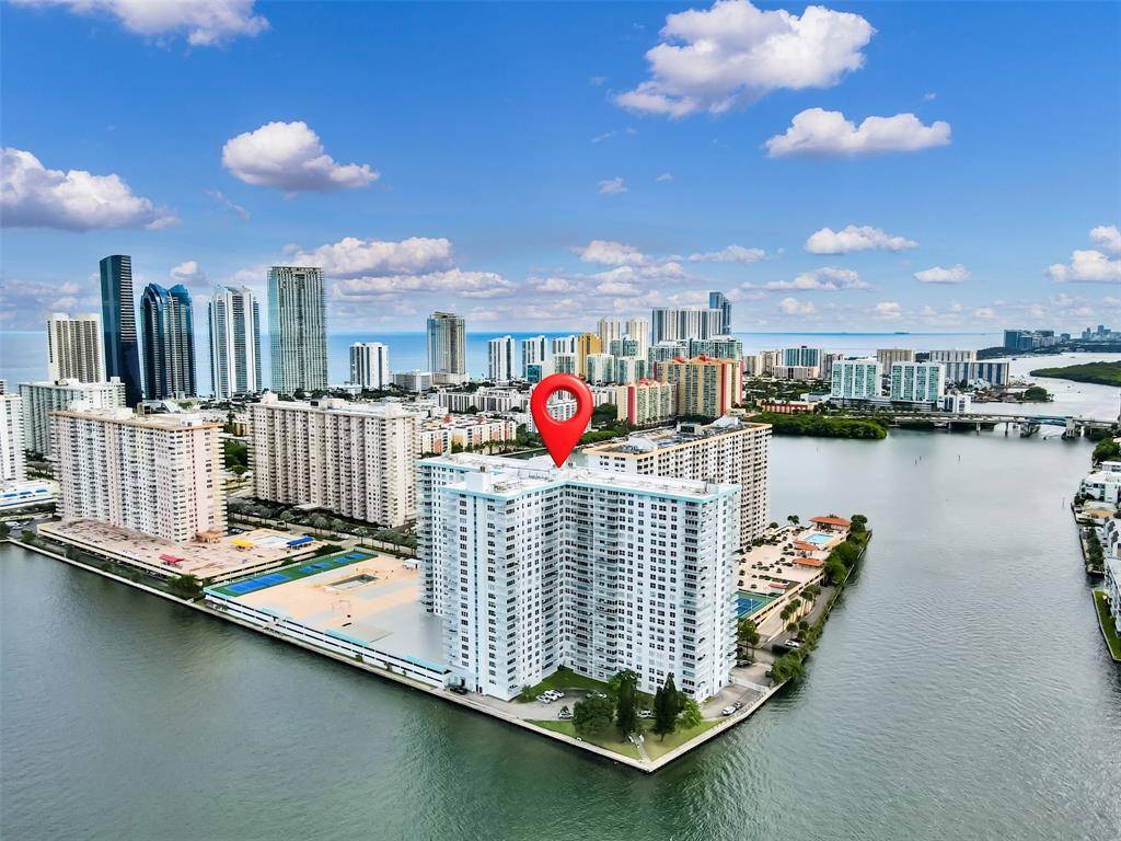 Sunny Isles Beach, FL 33160,301 174th St #2202
