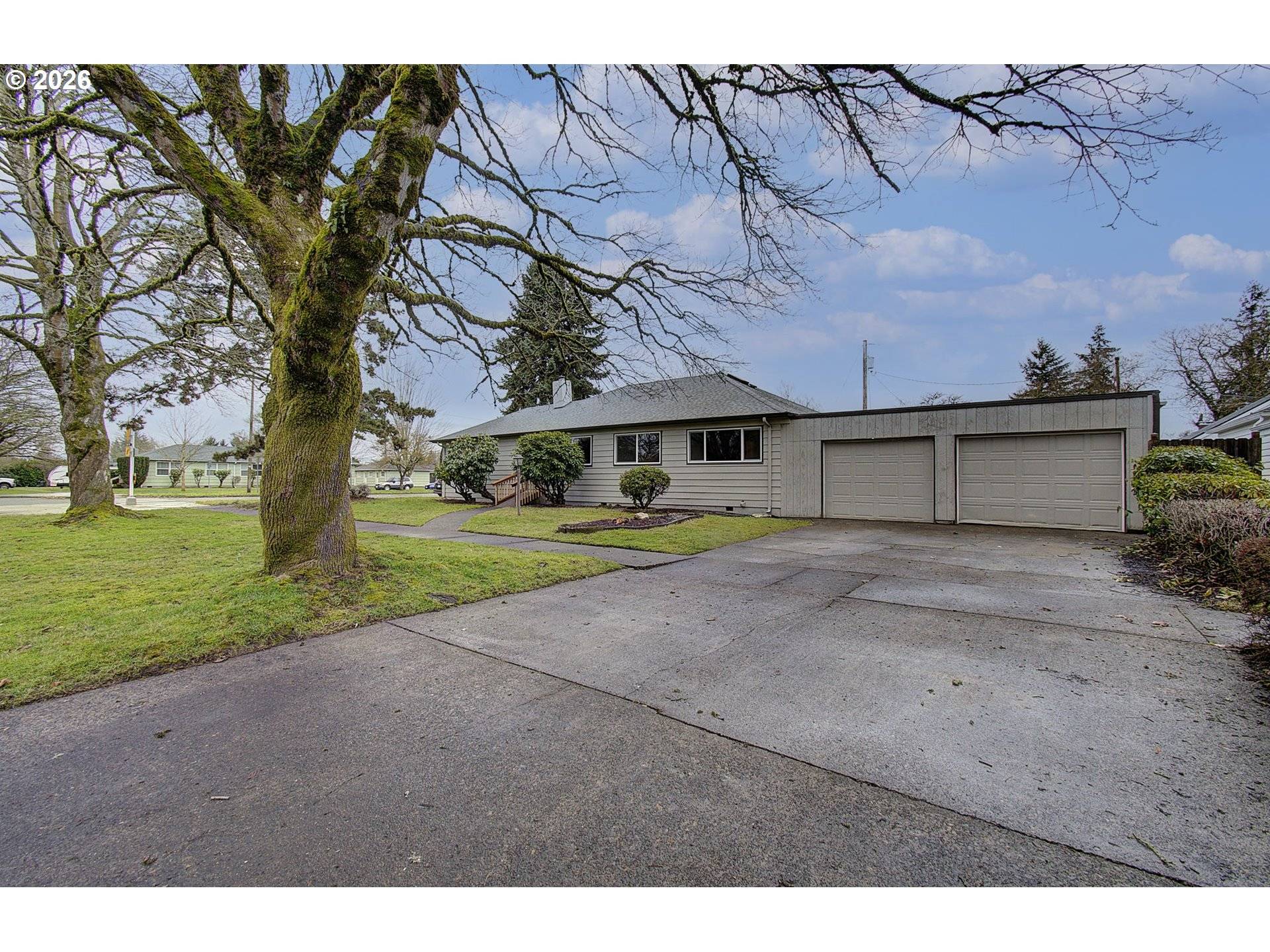1411 8TH AVE, Longview, WA 98632