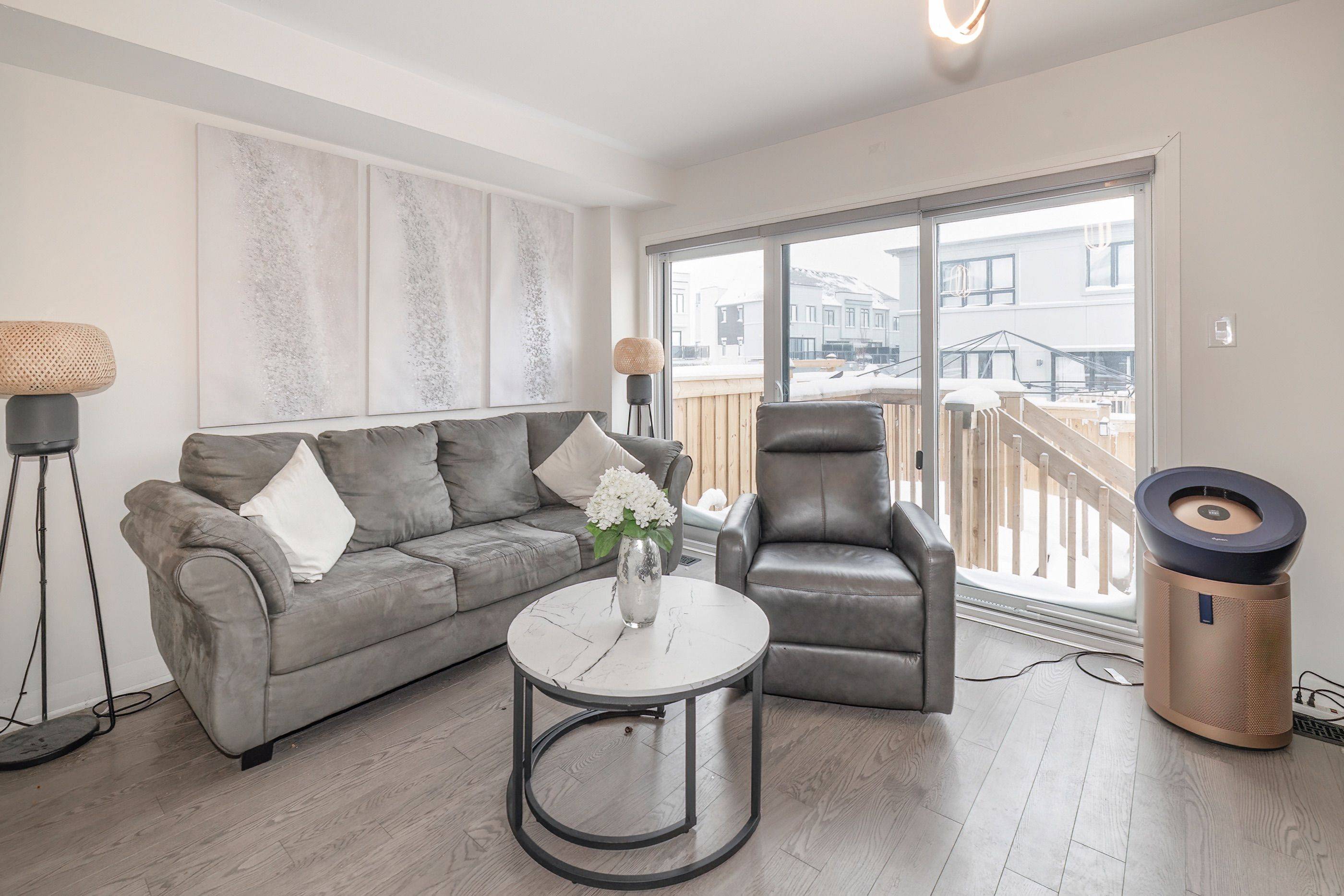 Clarington, ON L1C 7G3,30 Caspian SQ