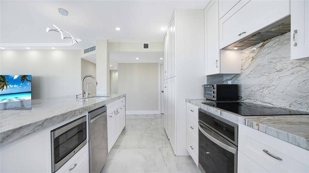 Fort Lauderdale, FL 33308,3400 Galt Ocean Dr #1209S