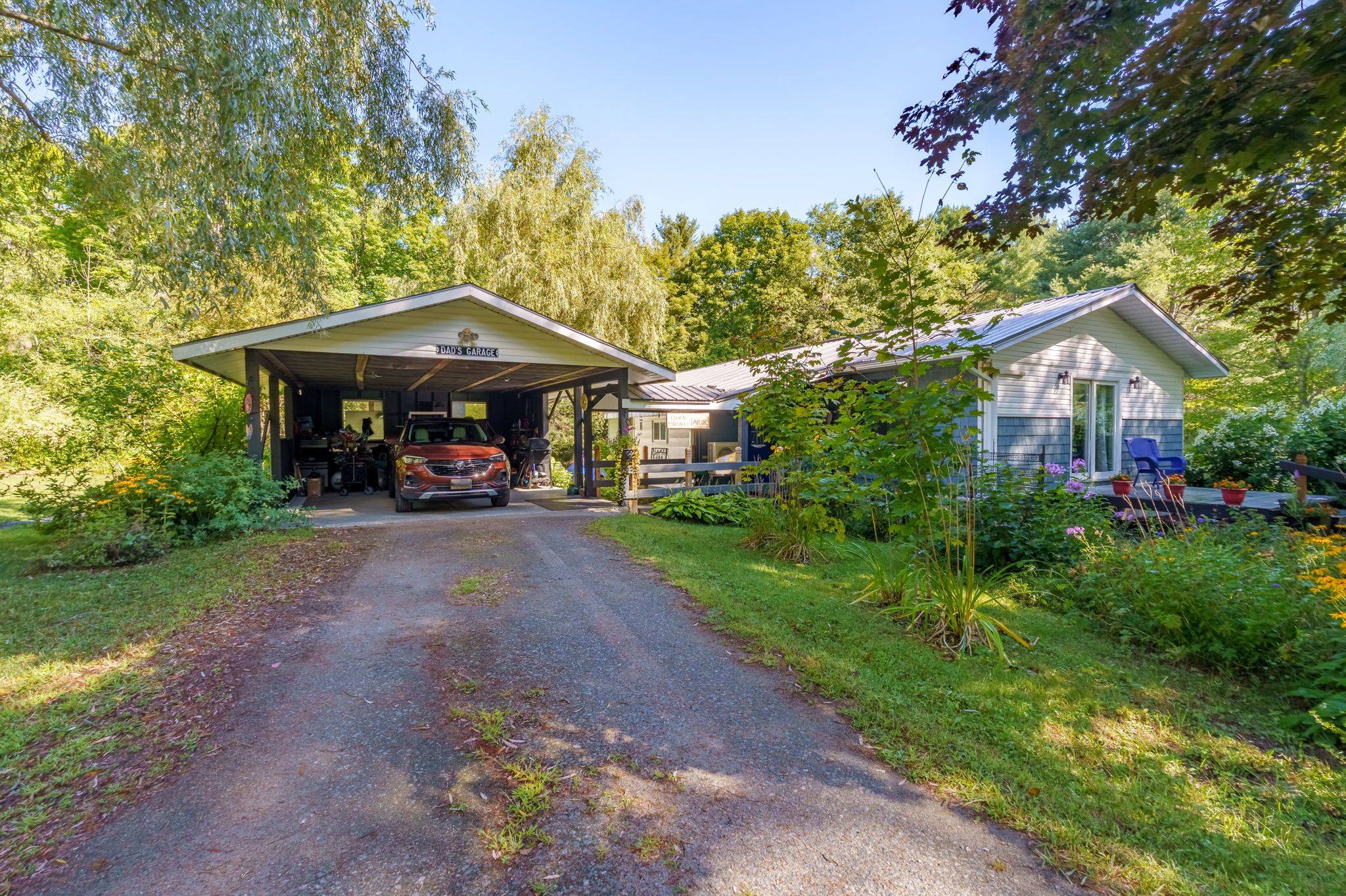 Bracebridge, ON P1L 1X4,1047 Naismith RD E