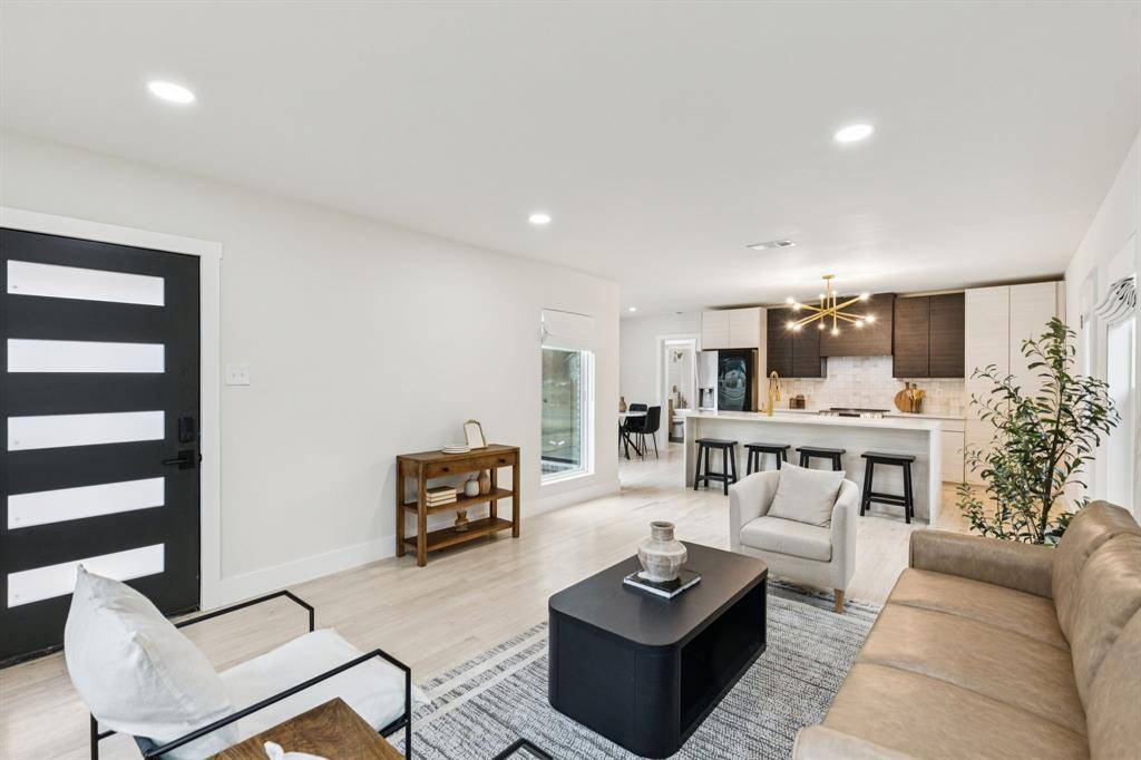 Dallas, TX 75216,1426 Alaska Avenue