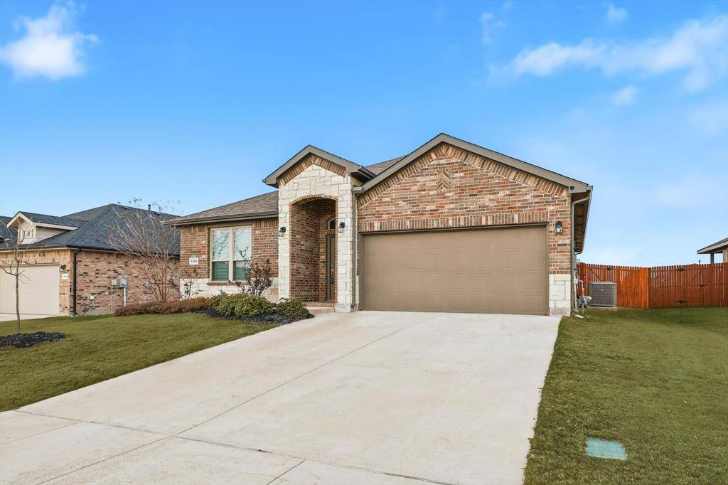 Cleburne, TX 76033,1420 Pleasanton Road