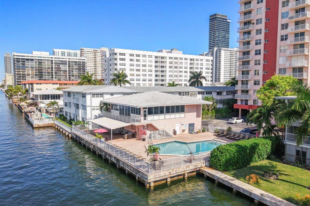 Hallandale Beach, FL 33009,3161 S Ocean Dr #409