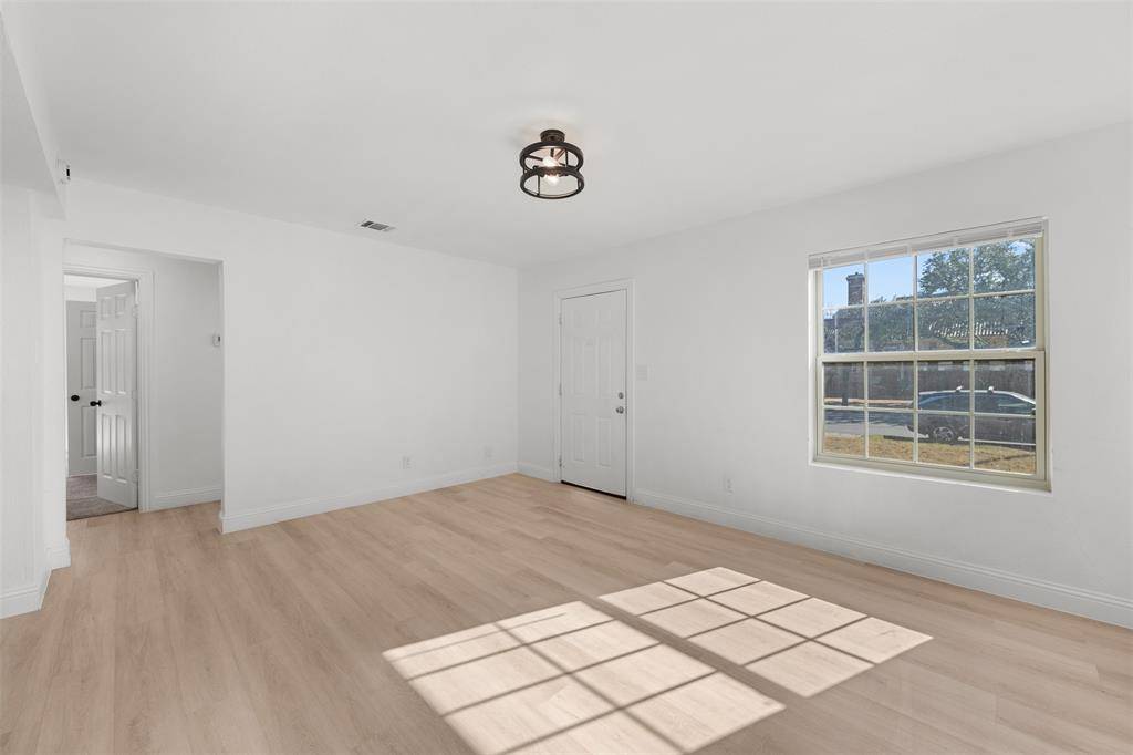 Fort Worth, TX 76111,2725 Yucca Avenue