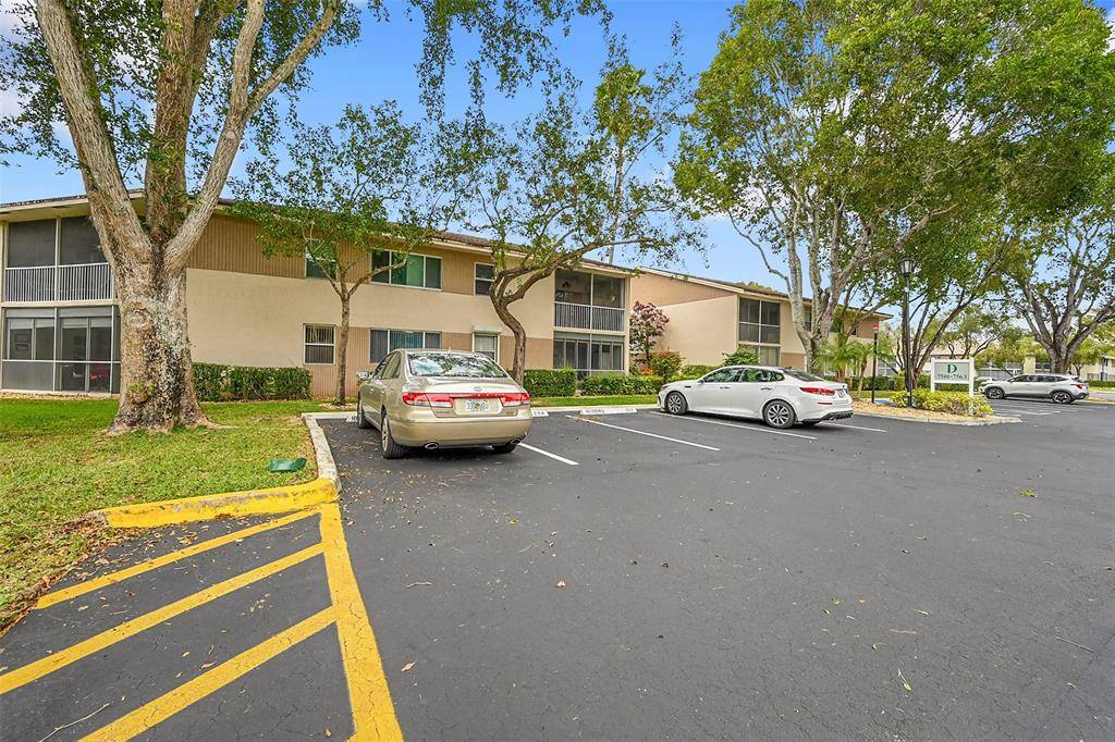 Fort Lauderdale, FL 33321,7553 Trent Dr #211