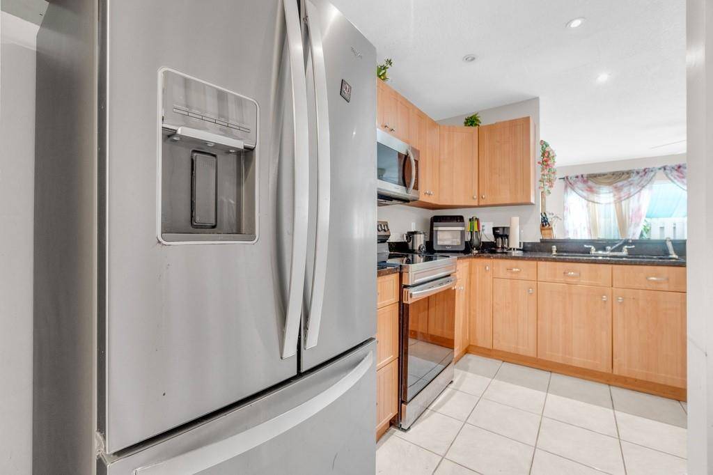 Sunrise, FL 33323,3611 NW 122nd Ter #3611