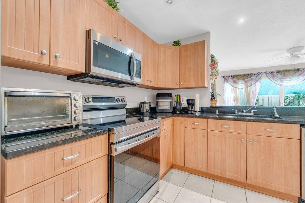 Sunrise, FL 33323,3611 NW 122nd Ter #3611