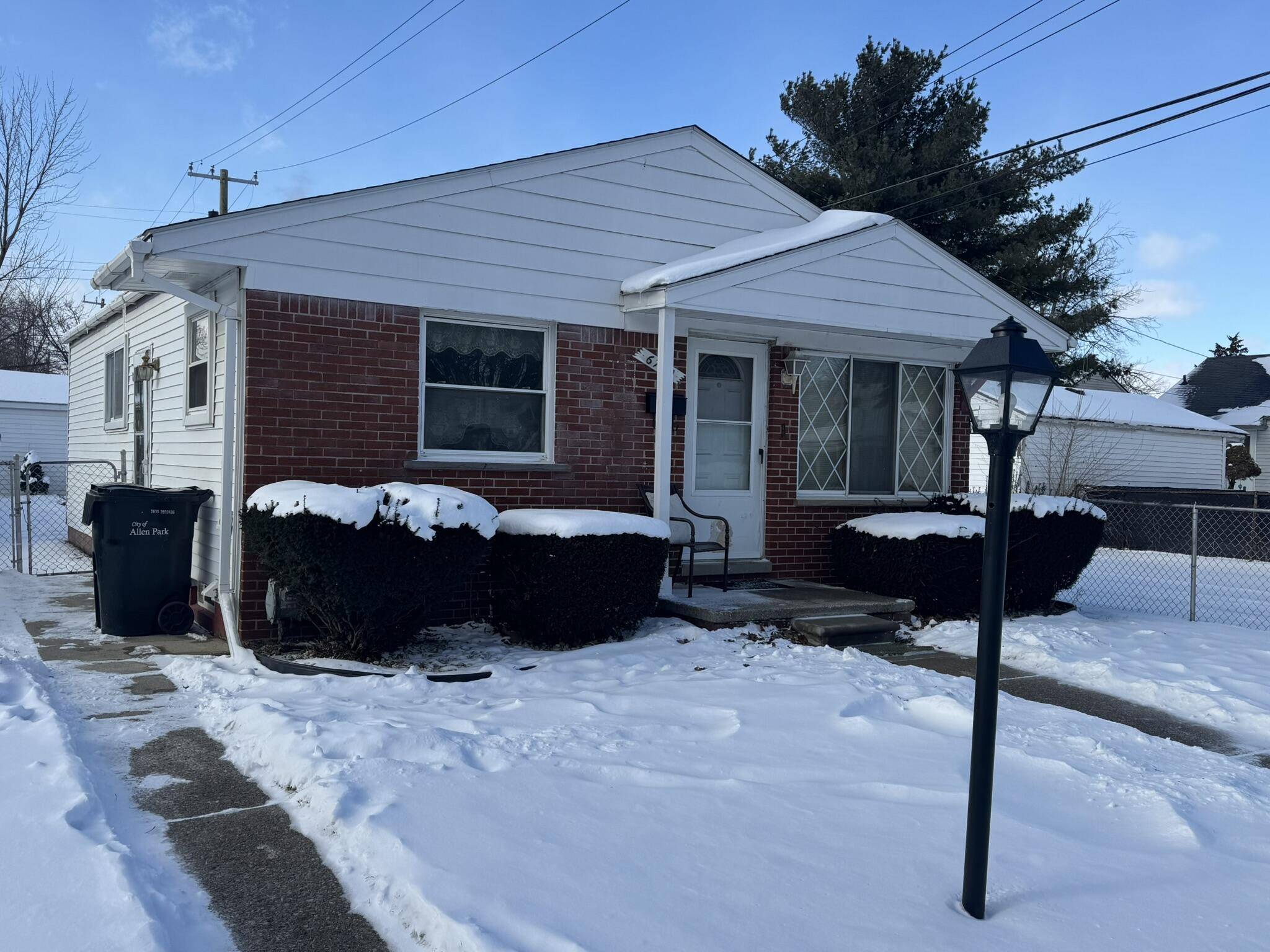 Allen Park, MI 48101,6730 Buckingham AVE