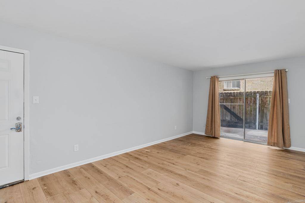 Shreveport, LA 71106,7000 Creswell Road #117