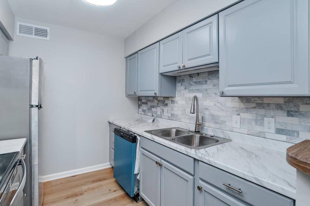 Shreveport, LA 71106,7000 Creswell Road #117