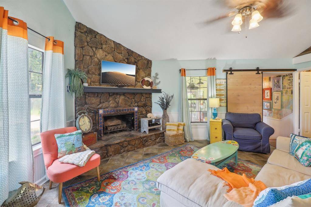176 Bayside Circle, Malakoff, TX 75148