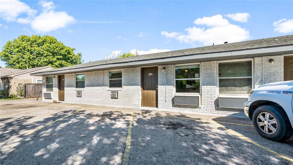 Irving, TX 75061,2001 Carl Road