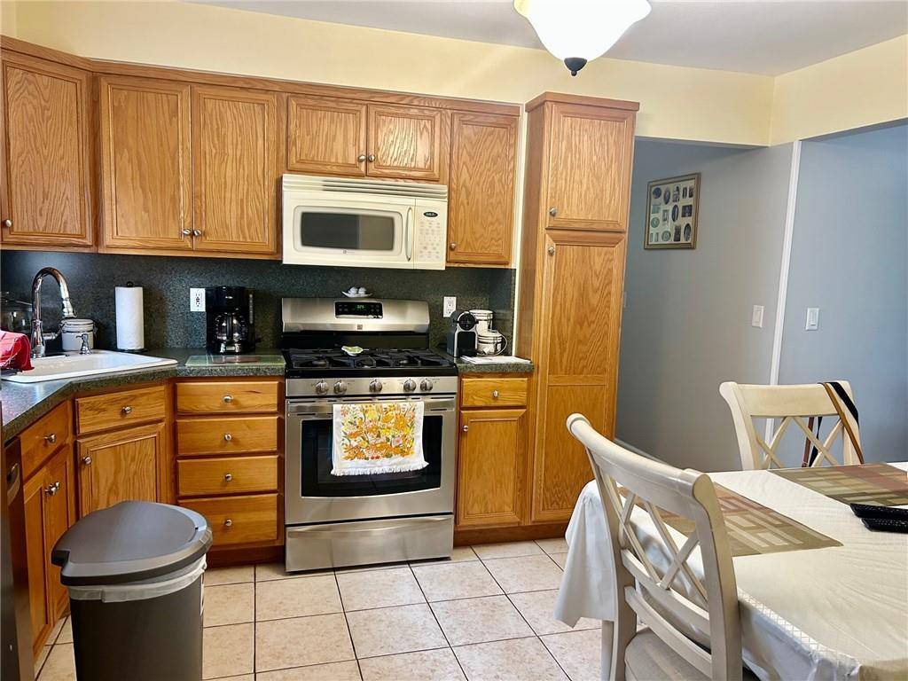 57 Jerome RD, Staten  Island, NY 10305