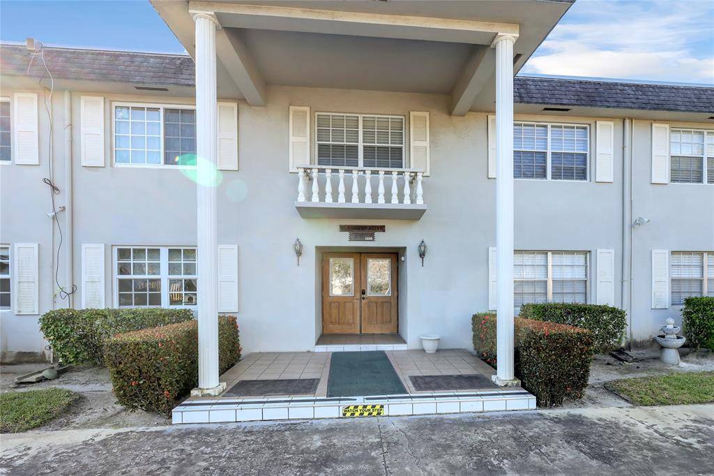 Hollywood, FL 33020,1560 Mckinley St #210W