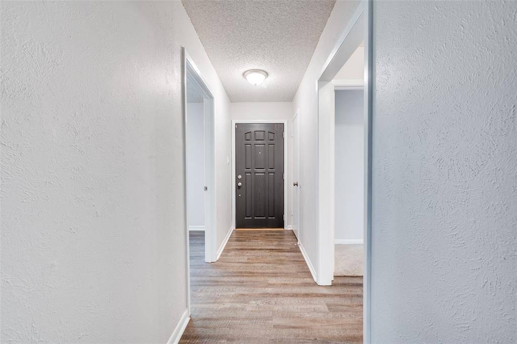 1902 Green Meadow Court, Arlington, TX 76013