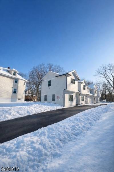 203 Queen Anne Rd, Bogota Boro, NJ 07603