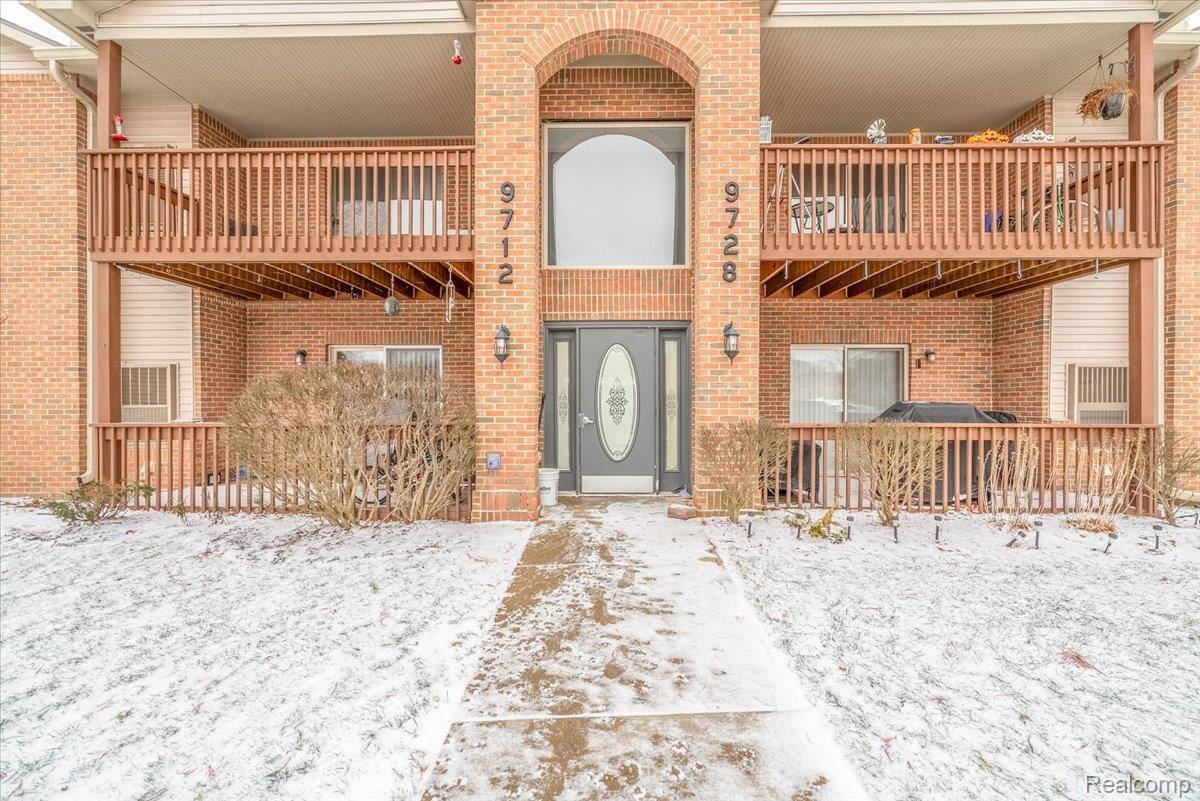 9714 Sawgrass CT, Van Buren Charter Township, MI 48111