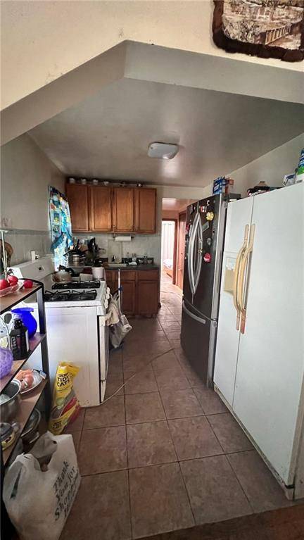 2648 East 11th ST, Brooklyn, NY 11235