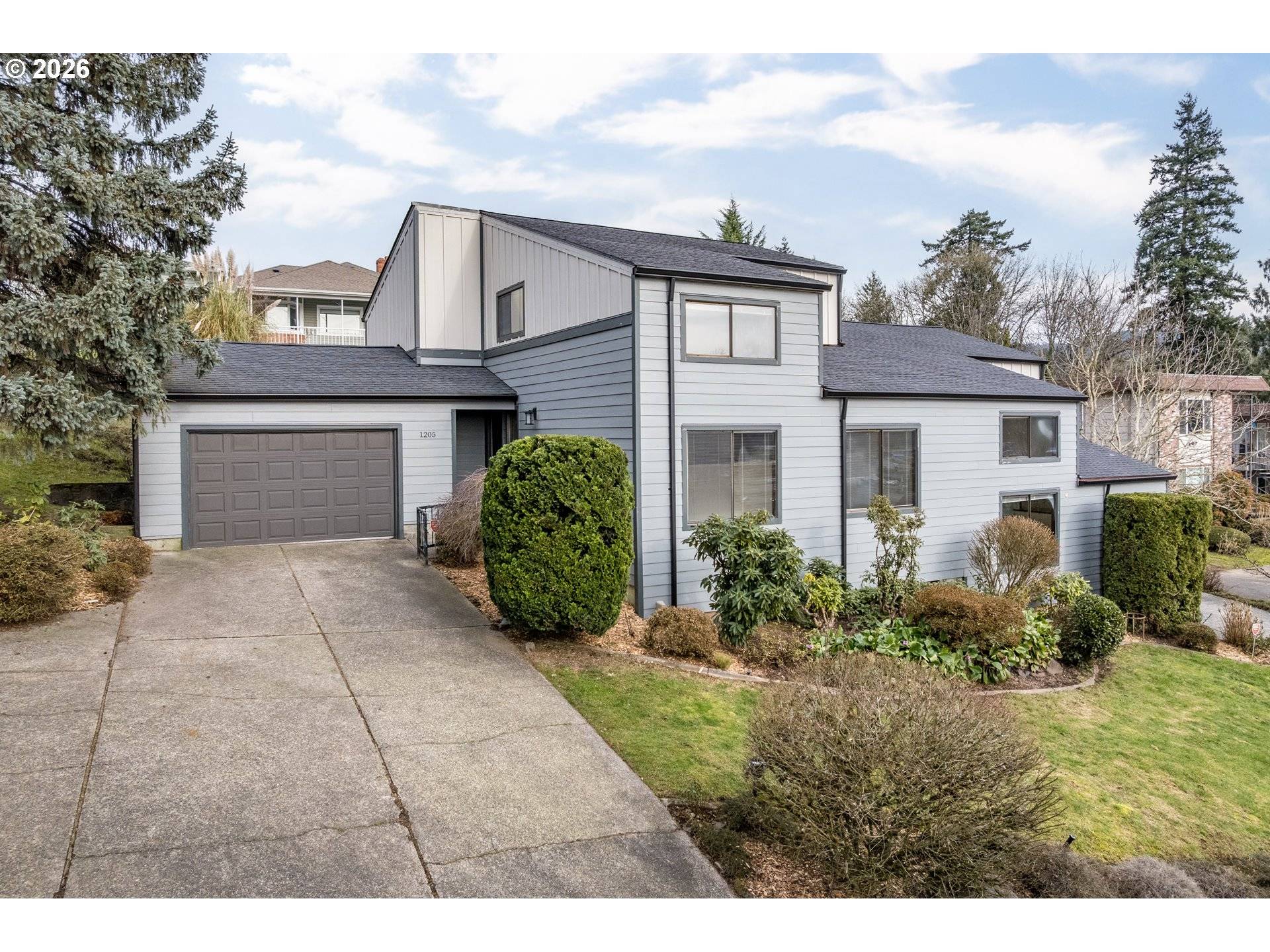 1205 HOLLY ST, Kelso, WA 98626