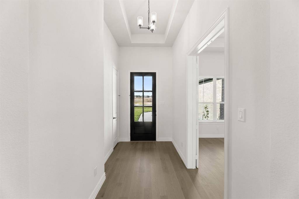 317 Slimp Bluff, Azle, TX 76020