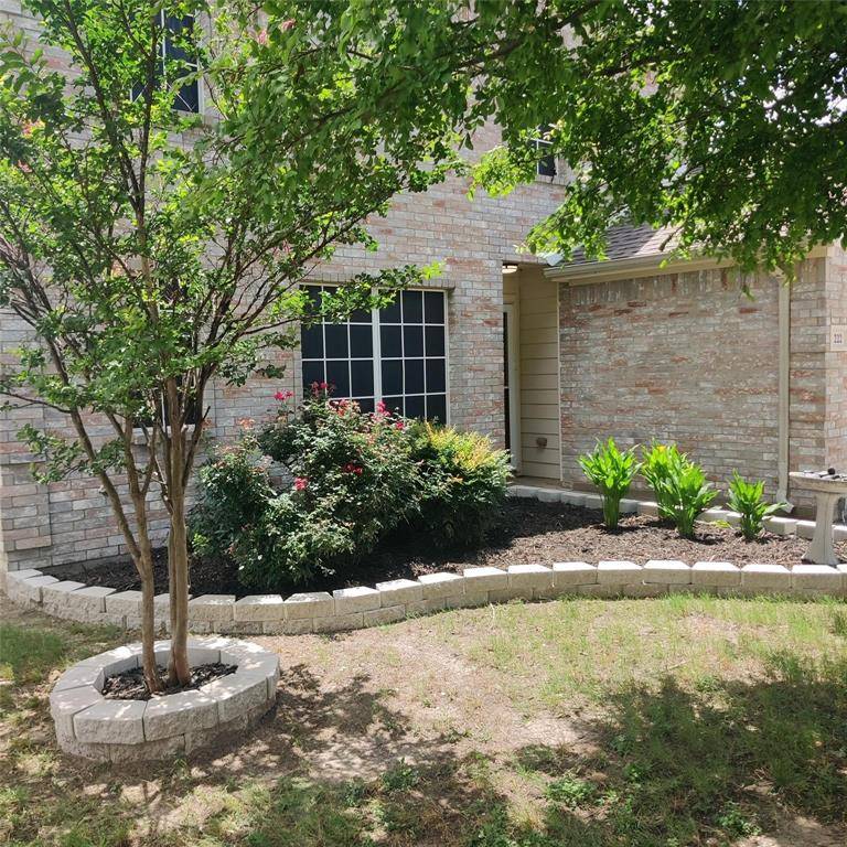 222 Chesterfield Circle, Waxahachie, TX 75165