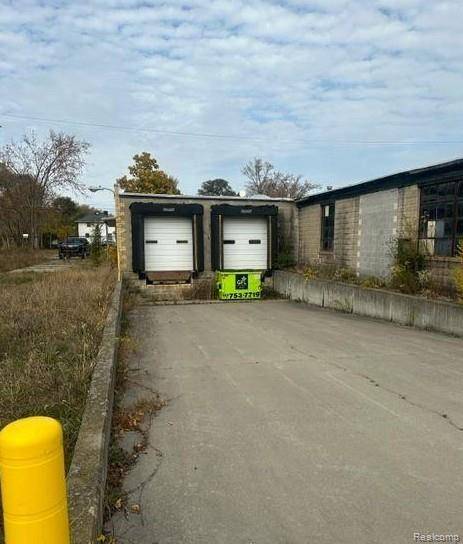 1900 E HOLLAND AVE, Saginaw, MI 48601